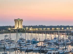 Holiday Inn Charleston-Riverview
